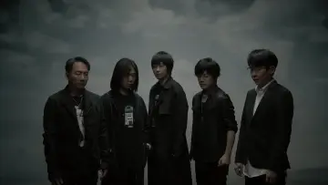 Backdrop to the movie "MAYDAY FLY TO 2025" #730025