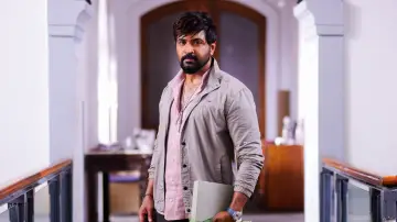 Backdrop to the movie "Retta Thala" #593319