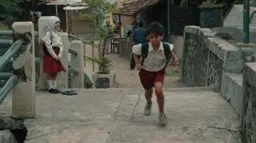 Backdrop to the movie "Children of Heaven" #817850