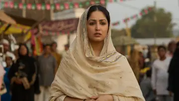 Backdrop to the movie "Haq" #574291