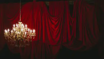 Backdrop to the movie "Ouroboros" #973607