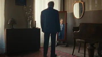 Backdrop to the movie "The Loneliest Man in Town" #536842