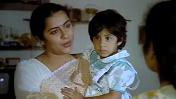 Backdrop to the movie "Amma" #745530
