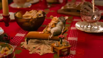 Backdrop to the movie "A Mouse Hunt for Christmas" #556115