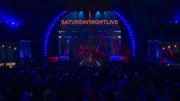 Backdrop to the movie "SNL50: The Homecoming Concert" #731324