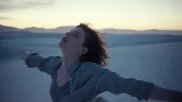 Backdrop to the movie "I