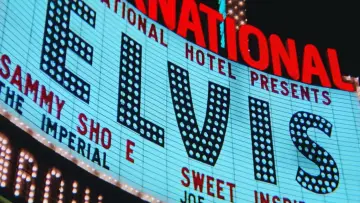 Backdrop to the movie "EPiC: Elvis Presley in Concert" #762556