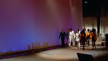 Backdrop to the movie "EPiC: Elvis Presley in Concert" #762581