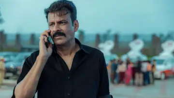 Backdrop to the movie "Ghooskhor Pandat" #734178