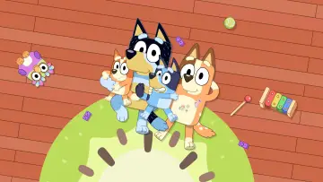 Backdrop to the movie "Bluey