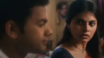 Backdrop to the movie "Agnyathavasi" #981056