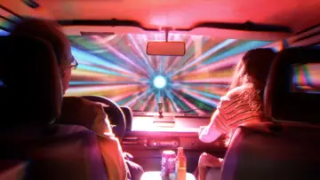 Backdrop to the movie "Close Encounter" #1142823