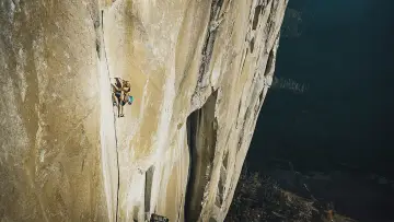 Backdrop to the movie "Girl Climber" #652220