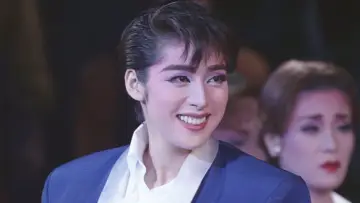 Backdrop to the movie "The Afterglow of Eire / Takarazuka Ole!" #717116