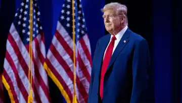 Backdrop to the movie "Trump Revolution: 100 Days That Changed the World" #719190