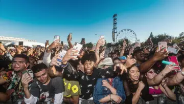 Backdrop to the movie "Trainwreck: The Astroworld Tragedy" #789740