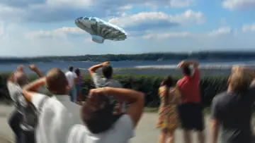 Backdrop to the movie "Trainwreck: Balloon Boy" #675744