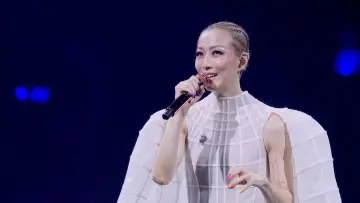 Backdrop to the movie "鄭秀文 You & Mi 世界巡回演唱會" #933171