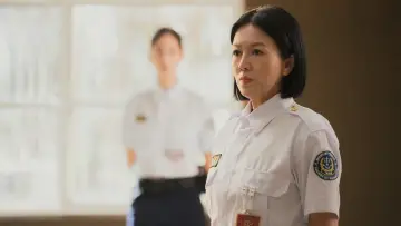 Backdrop to the movie "Sunshine Women