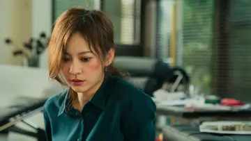 Backdrop to the movie "Sunshine Women
