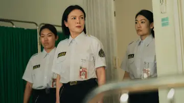 Backdrop to the movie "Sunshine Women