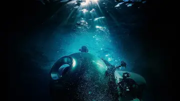 Backdrop to the movie "Implosion: The Titanic Sub Disaster" #1627623