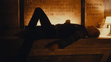 Backdrop to the movie "Queens of the Stone Age: Alive in the Catacombs" #940694