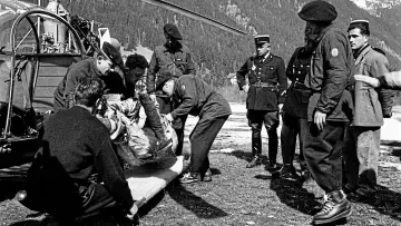 Backdrop to the movie "The Castaways Of Mont Blanc" #1629346