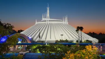 Backdrop to the movie "Tomorrowland" #623472