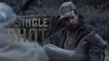 Backdrop to the movie "A Single Shot" #1578251