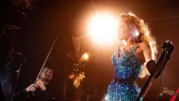 Backdrop to the movie "Billions Club Live with Miley Cyrus: A Concert Film" #871940
