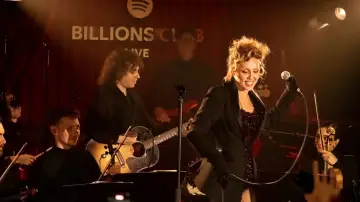 Backdrop to the movie "Billions Club Live with Miley Cyrus: A Concert Film" #871945