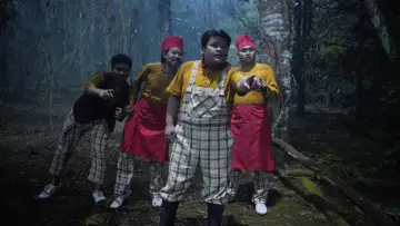Backdrop to the movie "Comic 8 Revolution: Santet K4bin3t" #537592