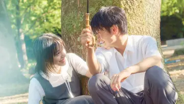 Backdrop to the movie "Strawberry Moon" #662377