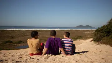 Backdrop to the movie "MARAL" #1635113