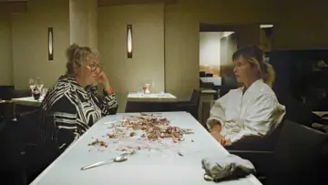 Backdrop to the movie "Donkey Days" #813191
