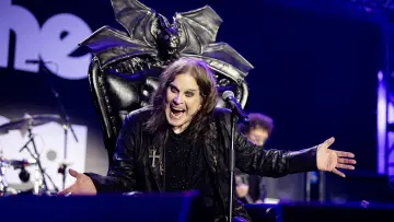 Backdrop to the movie "Back to the Beginning: Ozzy