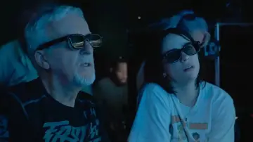 Backdrop to the movie "Billie Eilish - Hit Me Hard and Soft: The Tour (Live in 3D)" #816340
