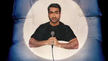 Backdrop to the movie "Kumail Nanjiani: Night Thoughts" #785462