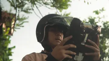 Backdrop to the movie "Just For You, Budiman" #1172358