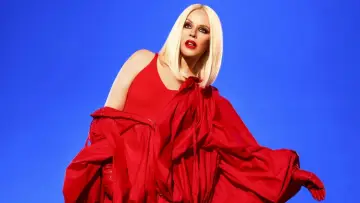 Backdrop to the movie "Kylie - Tension Tour Live" #817419