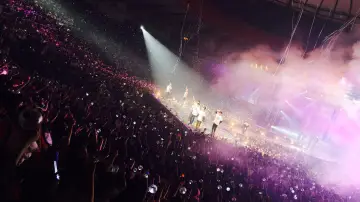 Backdrop to the movie "BTS Live: The Most Beautiful Moment in Life On Stage Epilogue Remastered" #1524099