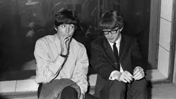 Backdrop to the movie "Peter Asher: Everywhere Man" #928101