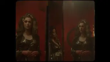 Backdrop to the movie "Original Sin" #1186932