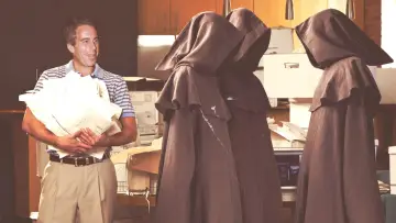 Backdrop to the movie "Jeffrey Epstein: Bad Pedophile" #697402