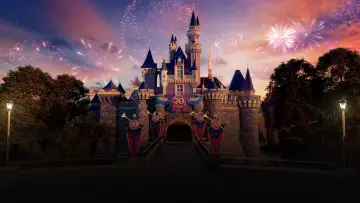 Backdrop to the movie "The Happiest Story on Earth: 70 Years of Disneyland" #980026