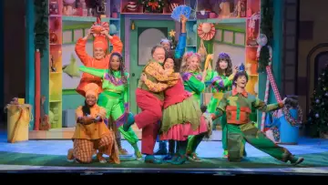 Backdrop to the movie "CBeebies Panto: Cinderella" #866042