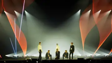 Backdrop to the movie "MONSTA X : CONNECT X IN CINEMAS" #923365