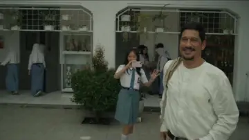 Backdrop to the movie "Belum Ada Judul" #866212
