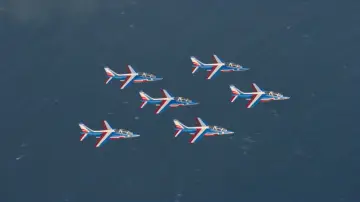 Backdrop to the movie "ATHOS - Au cœur de la Patrouille de France" #777807
